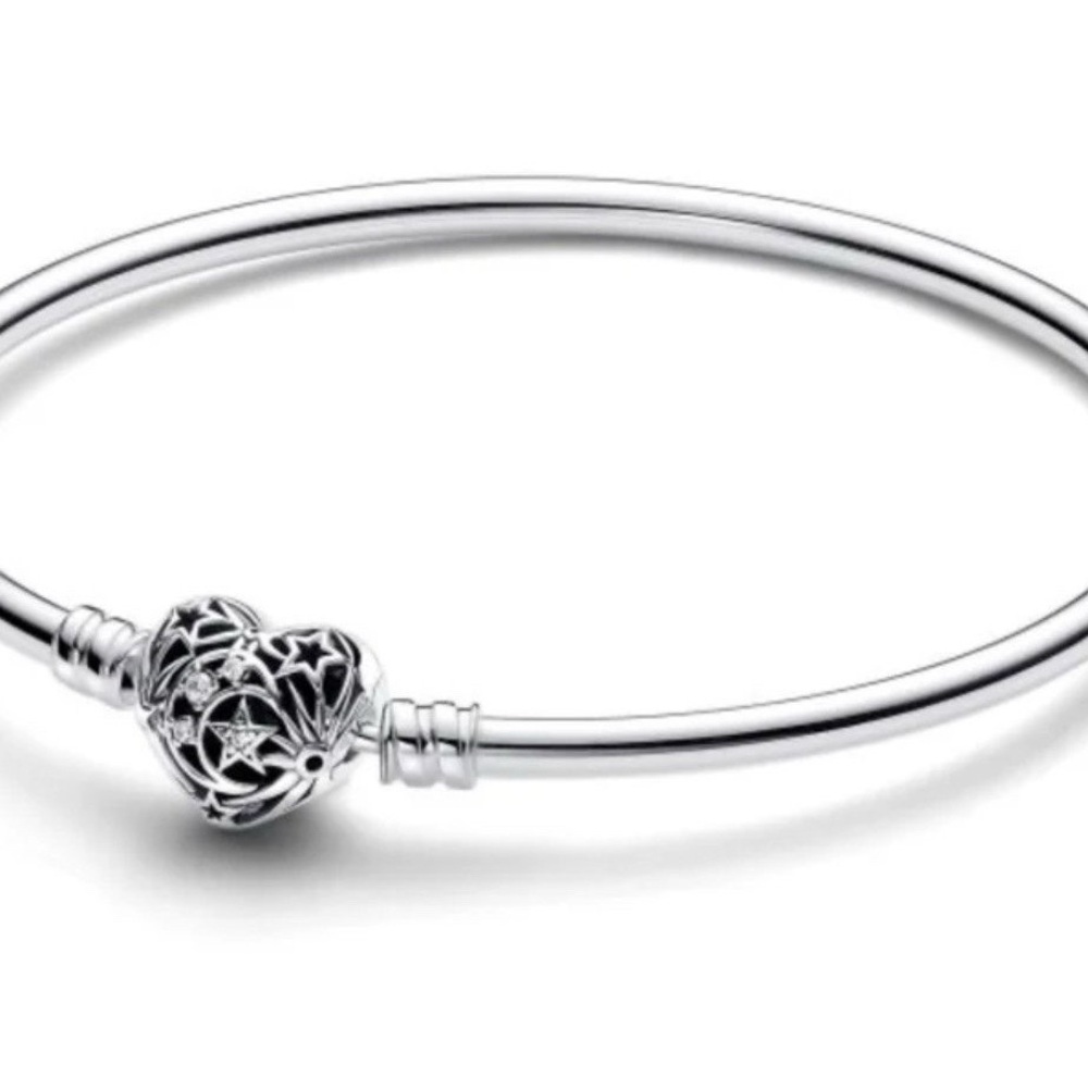 NWT PANDORA CELESTIAL HEART BANGLE BRACELET SMALL